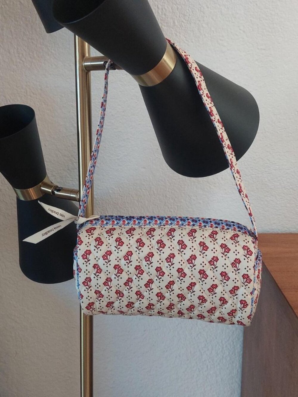 Vera Bradley Rachel Ditsy Maisie Zip Handbag Blue Red Floral Barrel Bag Cream
